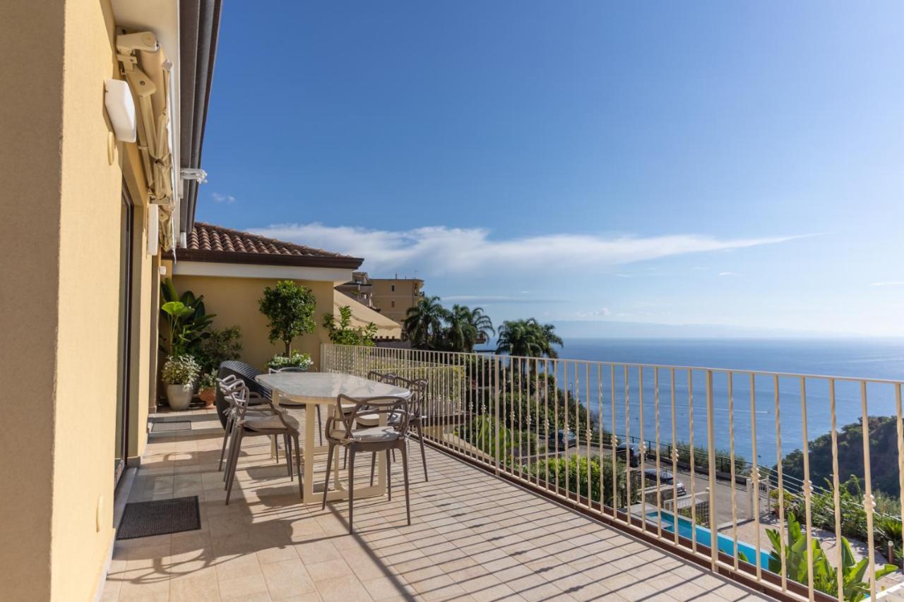 Vila Taormina Skyline Exteriér fotografie