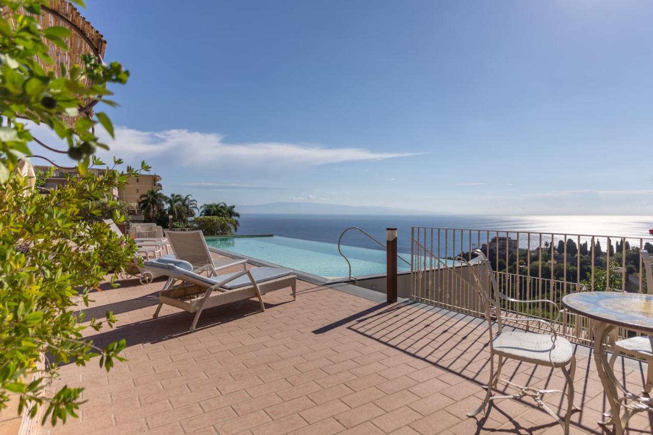 Vila Taormina Skyline Exteriér fotografie