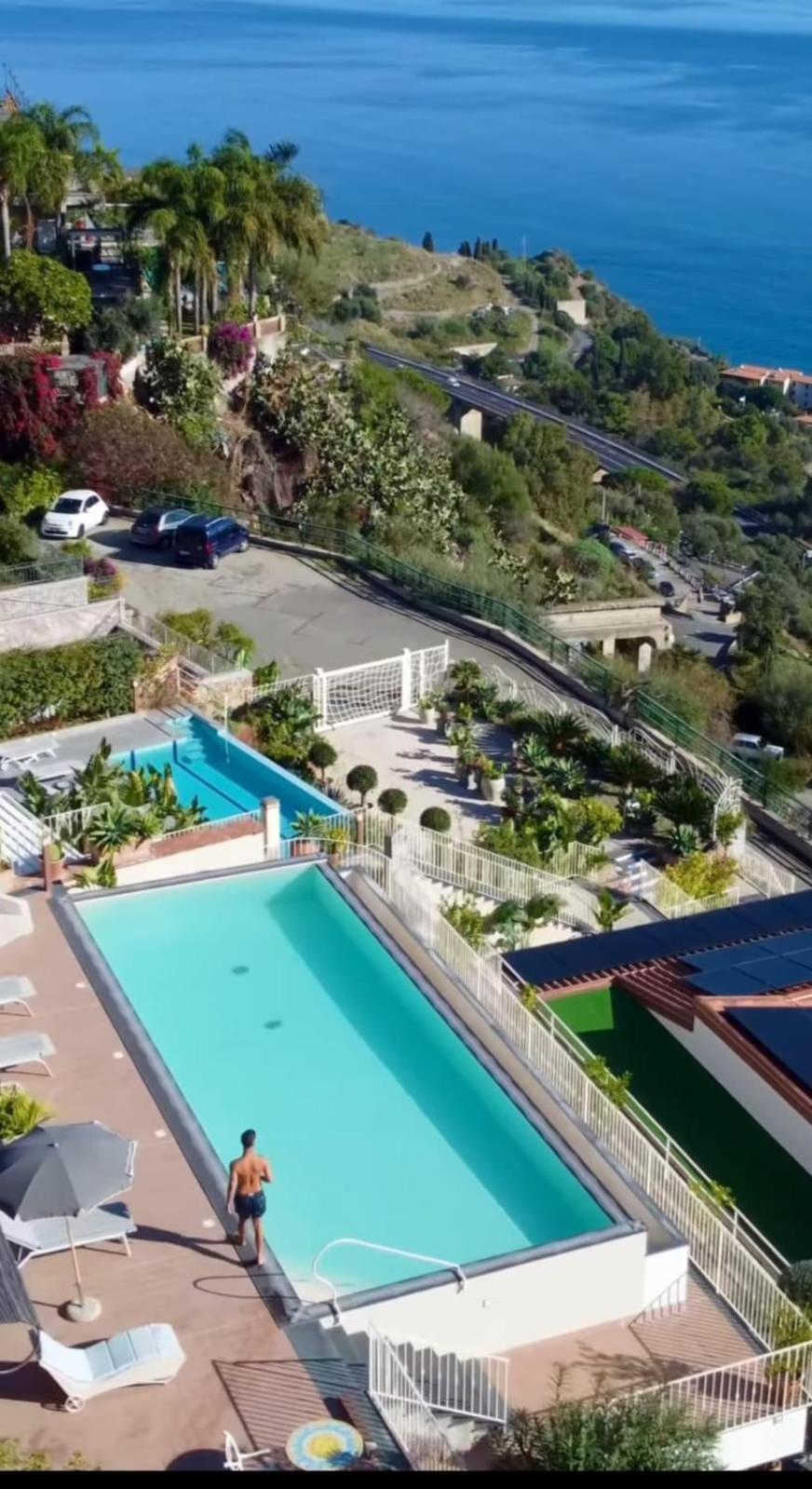Vila Taormina Skyline Exteriér fotografie